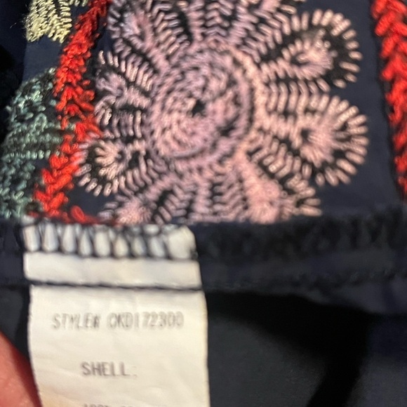 Mello Day Embroidered Sleeve Ends Top Sz Oversized XS Dress - Picture 11 of 11